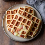 Herzhafte Waffeln mit Käse (Pizzawaffeln)