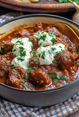 Rindergulasch Rezept mit RotTraubensaft - ganz zart wie von Oma
